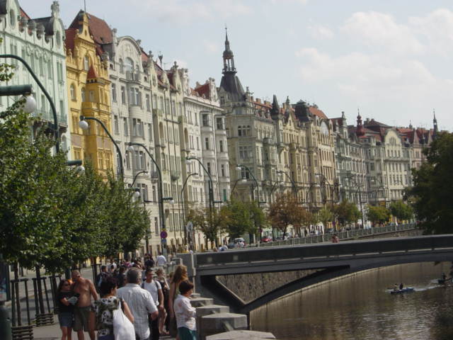 f0050637_11747.jpg