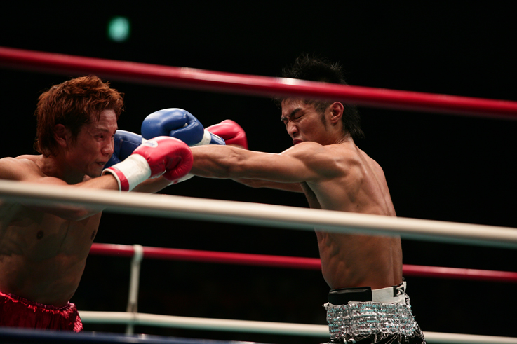 下田昭文、佐藤幸司 初防衛に成功! (8.4後楽園ホール 下田昭文、佐藤幸司 初防衛に成功! (8.4後楽園ホール