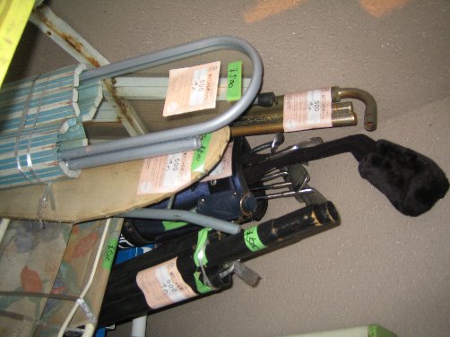 粗大ゴミ 不法投棄は犯罪です!_c0038619_16113458.jpg