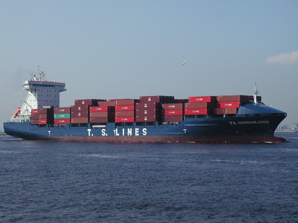 TS LINE（徳翔海運）のコンテナ船たち うみくまの東京港撮影記