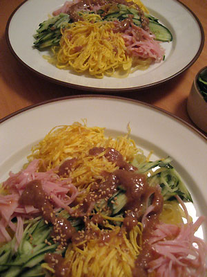 話題沸騰☆こんにゃく麺の冷やし中華_c0003752_192630.jpg