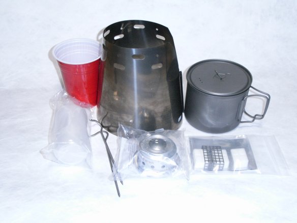 Ti-Tri Caldera Cone Stove System / チタンのカルデラ_e0024555_19342372.jpg