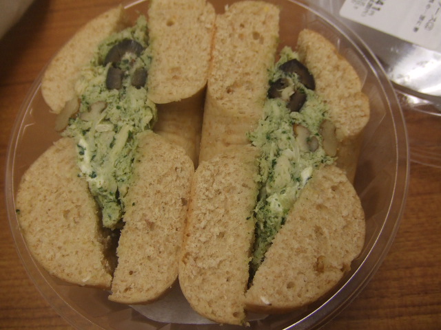 B&B 蒸し鶏とクリームチーズの大葉ソース_f0076001_23264589.jpg