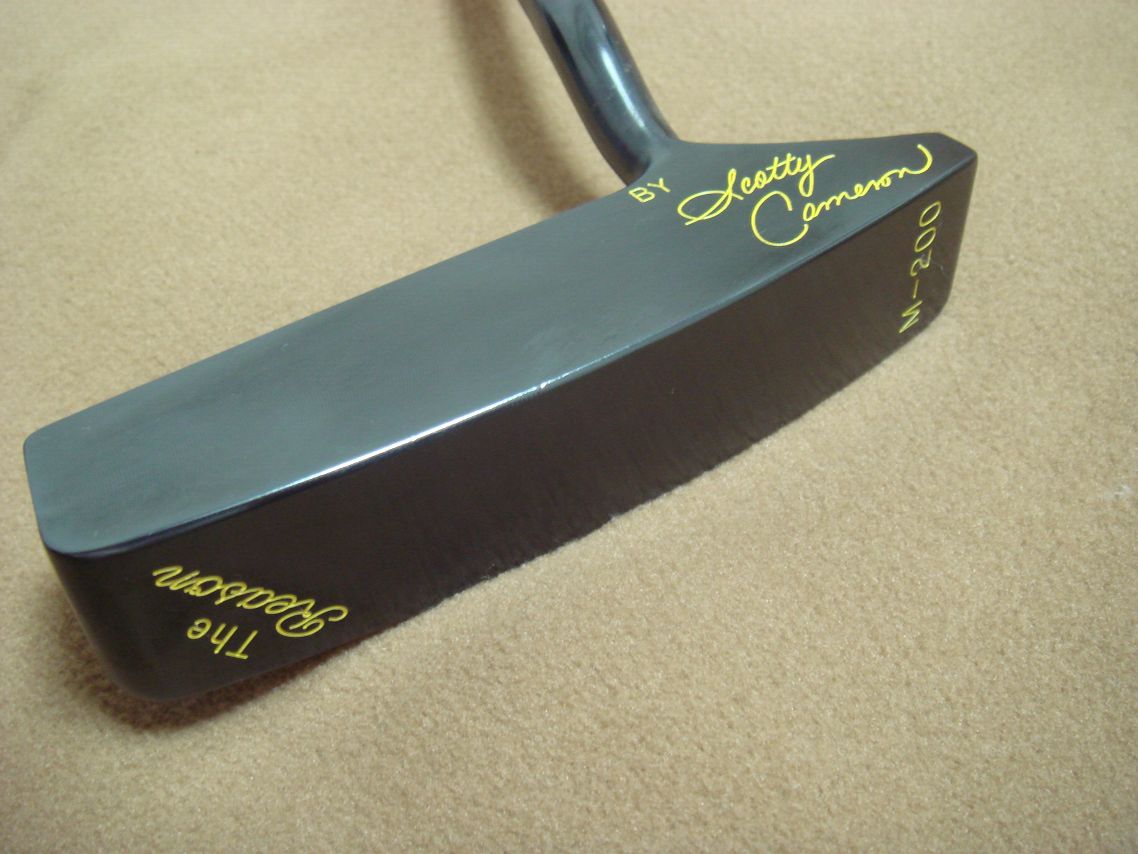 MIZUNO by Scotty Cameron : THE BANK OF PUTTERS
