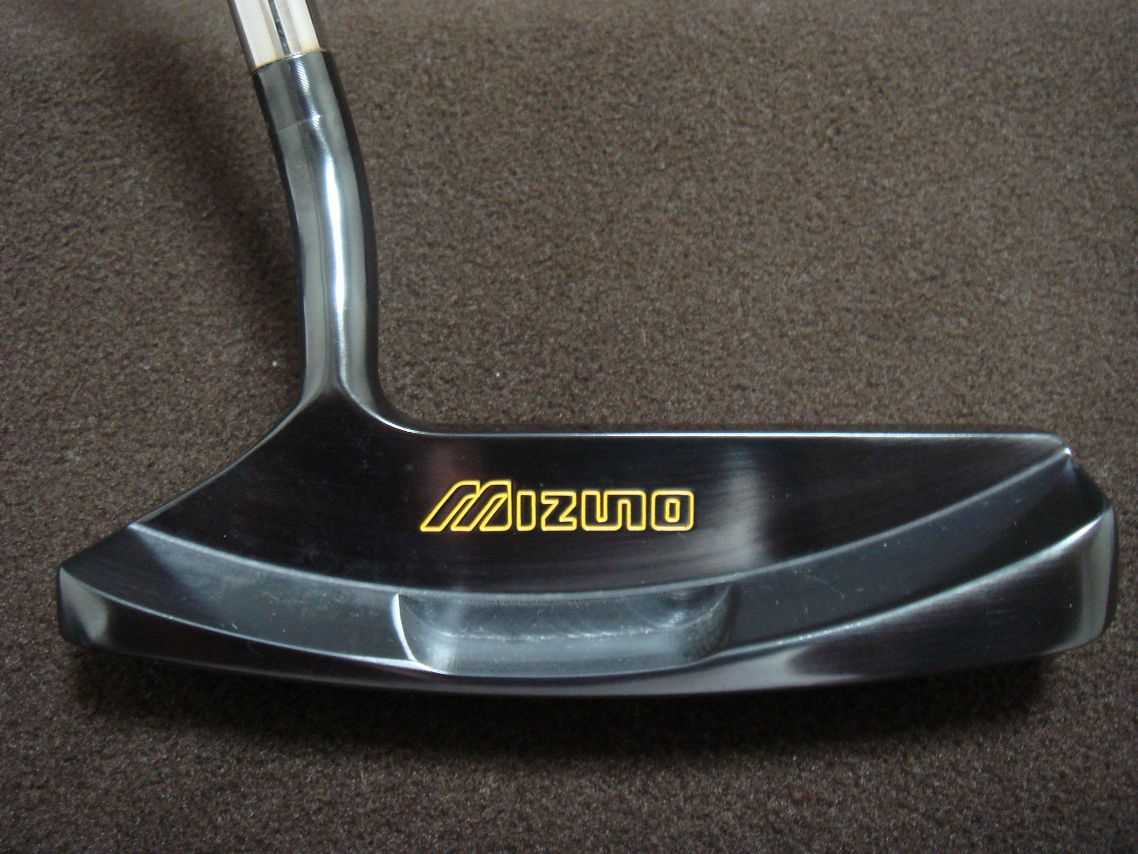 MIZUNO by Scotty Cameron : THE BANK OF PUTTERS