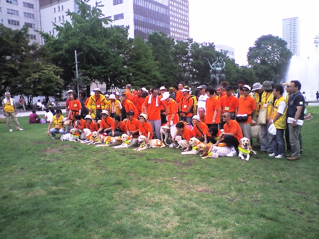 のんびり休日サイクリング at 豊平川＆モエレ沼公園_c0129317_19562619.jpg