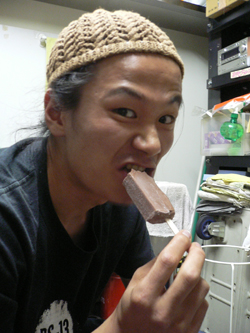 f0004730_1904340.jpg