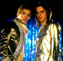 VELVET GOLDMINE ベルベット・ゴールドマイン ’98 イギリス (スカパー)_e0079992_165428.jpg