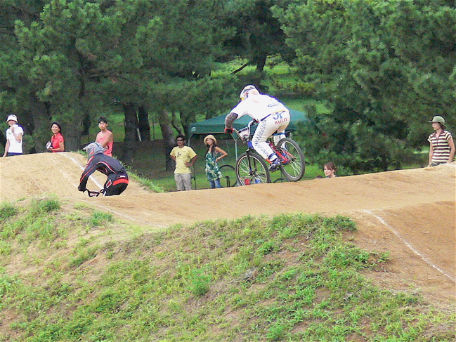 2007東日本BMX選手権大会inひたちvol８ クルーザー１３〜４０オーバークラス決勝の画像垂れ流し_b0065730_18484192.jpg