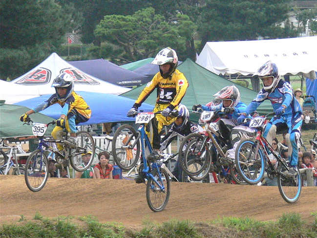 2007東日本BMX選手権大会inひたちvol11 ボーイズ９−１０、１１−１２才クラス決勝の画像垂れ流し_b0065730_23144186.jpg