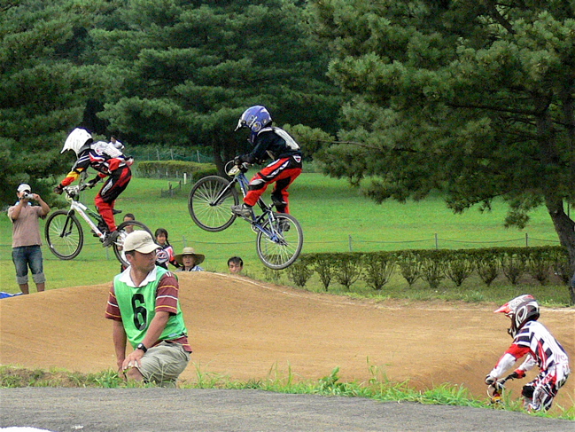 2007東日本BMX選手権大会inひたちvol11 ボーイズ９−１０、１１−１２才クラス決勝の画像垂れ流し_b0065730_23855100.jpg