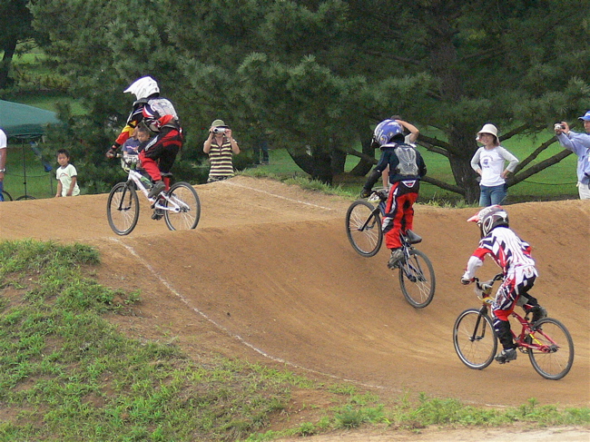 2007東日本BMX選手権大会inひたちvol11 ボーイズ９−１０、１１−１２才クラス決勝の画像垂れ流し_b0065730_23963.jpg