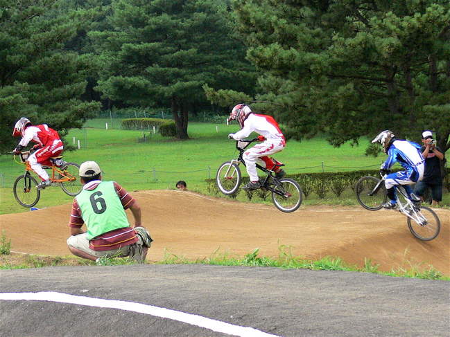 2007東日本BMX選手権大会inひたちvol１２ボーイズ１３−１４、１５−１６才クラス決勝の画像垂れ流し_b0065730_2033234.jpg