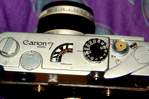 古いカメラ　Canon7_e0061699_82069.jpg