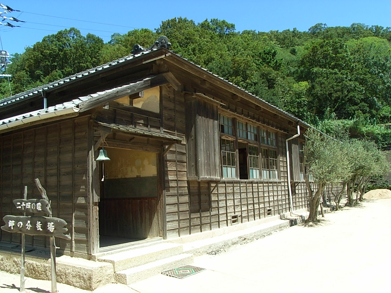 b0102639_1116240.jpg