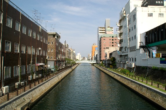 　　川のある風景_b0093754_0203023.jpg