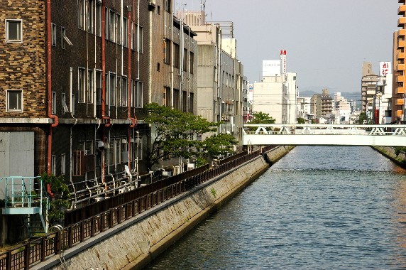 　　川のある風景_b0093754_0204159.jpg