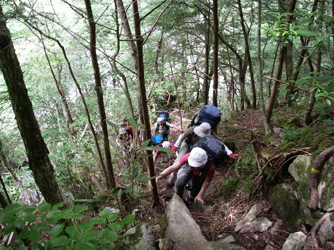 弥山川コースで弥山・八経ケ岳へ（１日目）_c0002874_20102055.jpg