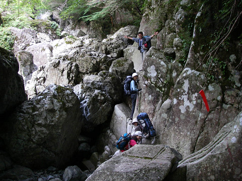 弥山川コースで弥山・八経ケ岳へ（１日目）_c0002874_20155260.jpg