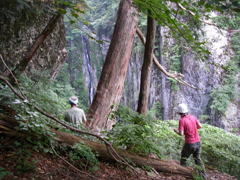 弥山川コースで弥山・八経ケ岳へ（１日目）_c0002874_20422611.jpg