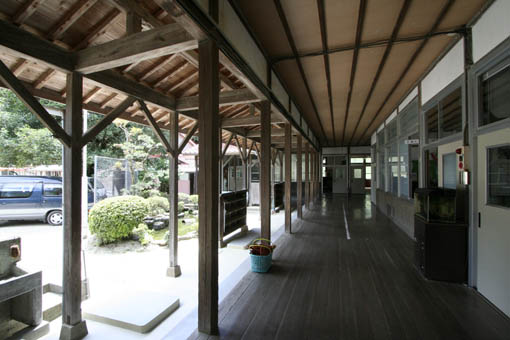 伊予行き 11 :翠小学校_e0054299_9132917.jpg