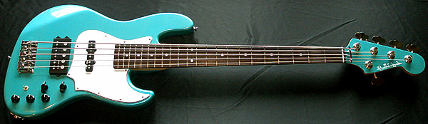横倉くんOrderの「Active 5弦Bass」が完成〜♪_e0053731_1925195.jpg