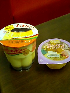 髪を切りにいった そして大きなプリン_f0146503_117997.jpg