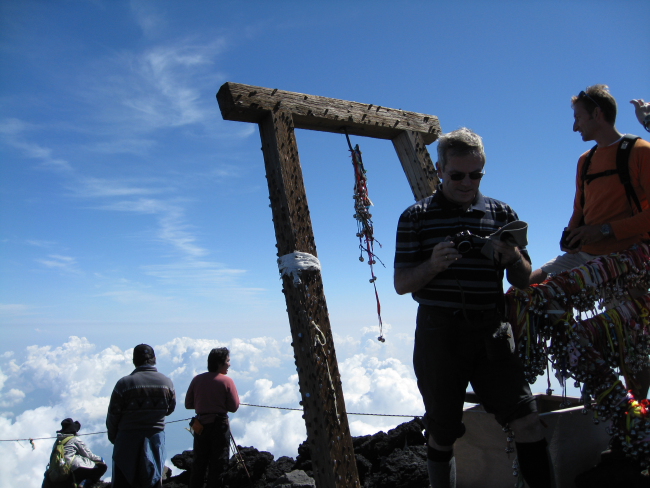 富士登山 part8(お鉢めぐり前編)_c0124029_2346196.jpg