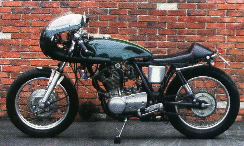 BigOne ロケット カウル W650 エストレア W800 エストレラ W400 BigOne ロケット カウル W650 エストレア W800 エストレラ W400