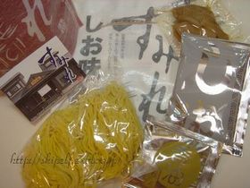 すみれ_c0134734_22203766.jpg