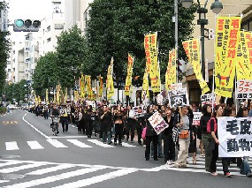 毛皮反対デモ　参加者募集！（東京＆大阪）_e0066698_21124012.jpg