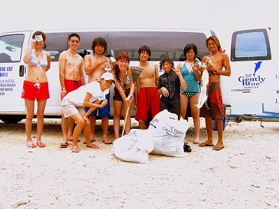 Beach Cleanup Day_d0012449_2011312.jpg