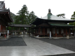 週末遍路～七十五番札所　善通寺（その２）（香川県善通寺市）～_c0034228_23155213.jpg