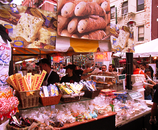 リトル・イタリー最大のお祭り　San Gennaro_b0007805_1450118.jpg