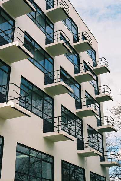 バウハウス・デッソウ Bauhaus Dessau (1926~) Walter Gropius