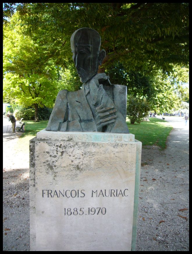 ■Mauriac vu par Zadkine（ボルドー）_a0008105_18164745.jpg