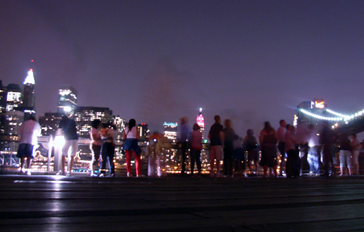 リバーカフェ横のボードウォークから見る夜景_b0007805_2116502.jpg