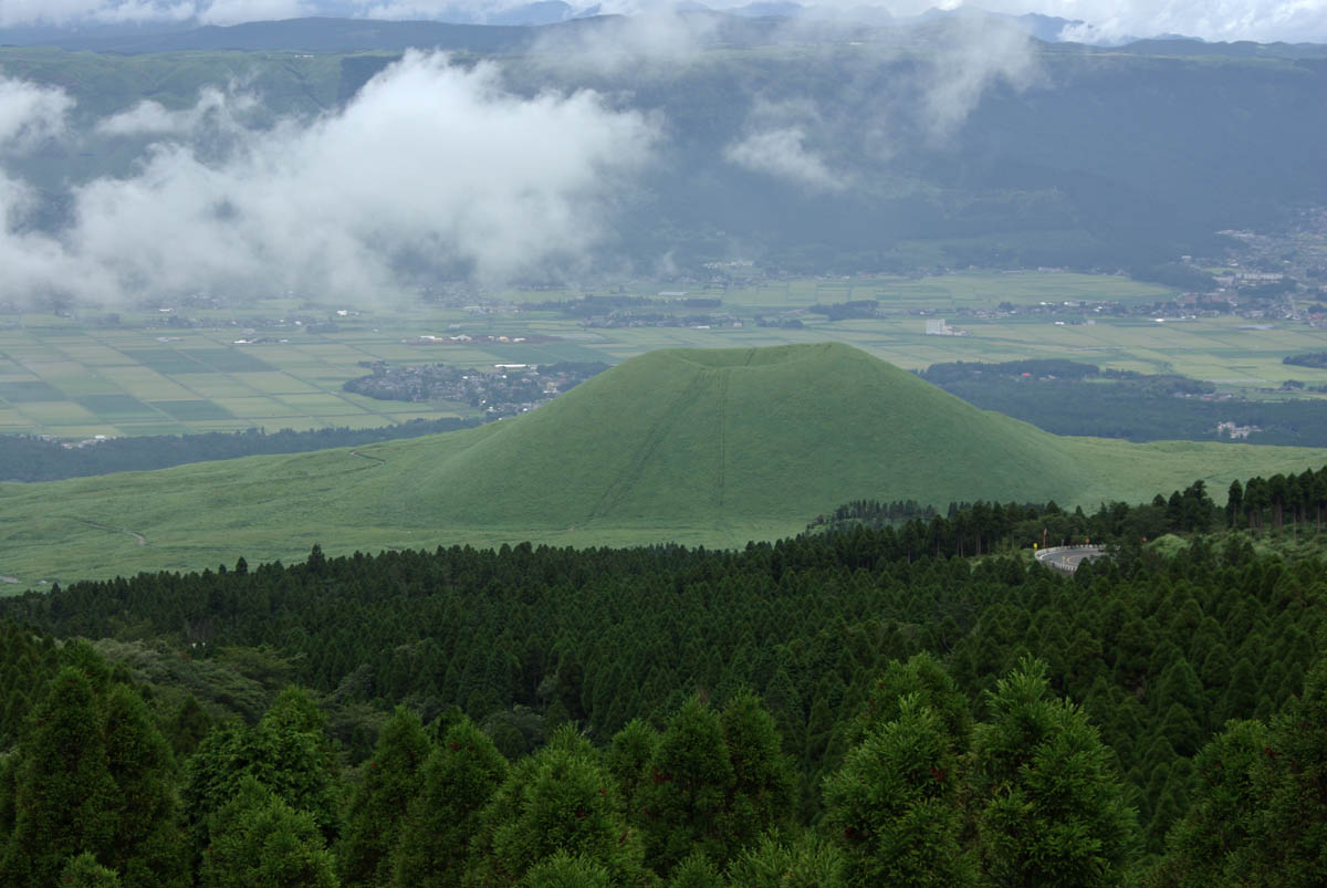 九州の旅：阿蘇山_e0083036_233517.jpg