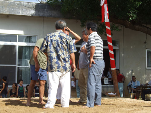 諸鈍集落「十五夜豊年祭並びに敬老会」　その２_e0028387_07243.jpg
