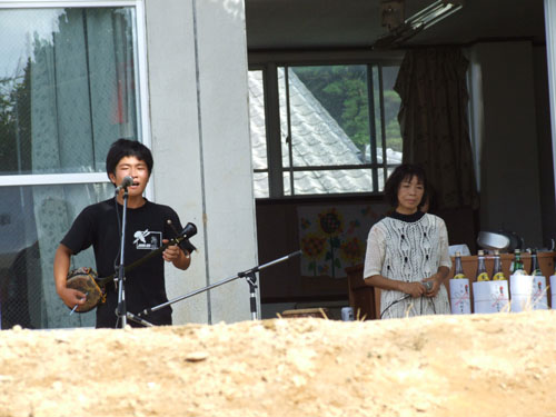 諸鈍集落「十五夜豊年祭並びに敬老会」　その２_e0028387_081933.jpg