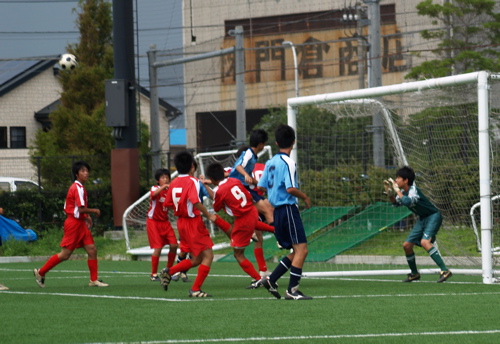 高円宮杯vs伊勢原中学戦_b0005596_6511251.jpg