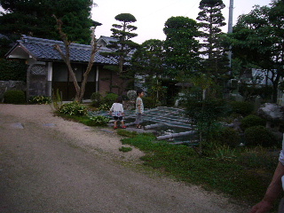 d0015096_1750716.jpg
