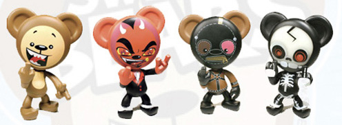 なんともふとどきなクマさんの登場です。_a0077842_15181525.jpg