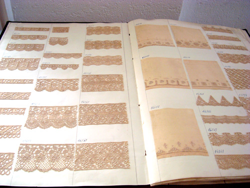 フランスヴィクトリア時代のレースの見本帳 フランスヴィクトリア時代のレースの見本帳 フランスヴィクトリア時代