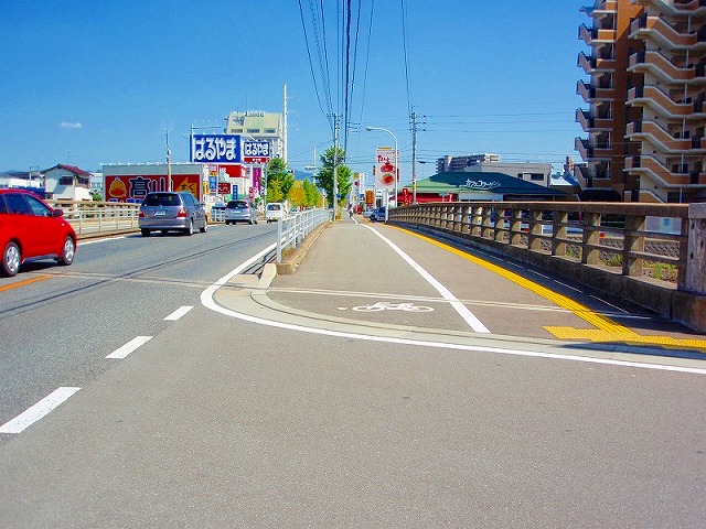 （６）自転車の安全な乗り方、楽しみ方（その１・規則編）_a0107516_038299.jpg