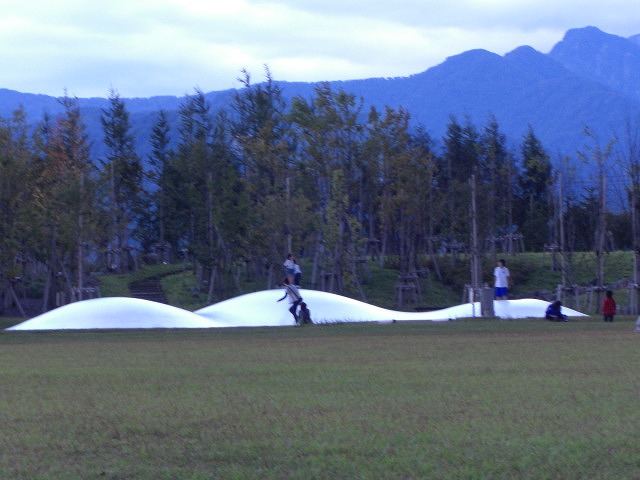 子供の遊ぶ様子_a0084753_171409.jpg
