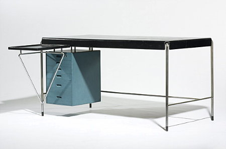 Vintage Desk :: Arne Jacobsen_f0089299_128344.jpg