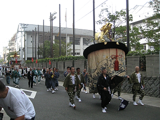 踊町（おどりちょう）  人数揃い（にいぞろい）_e0090926_22324989.jpg