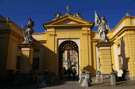 f0077150_452478.gif
