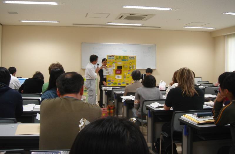 一橋大学小平キャンパス留学生寮入居説明会_f0059673_2392186.jpg